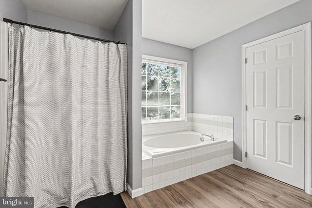 4 DEWBERRY COURT, Mechanicsburg, PA 17055