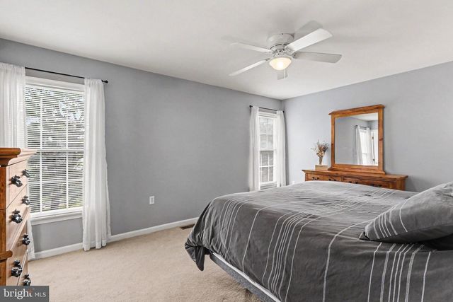 4 DEWBERRY COURT, Mechanicsburg, PA 17055