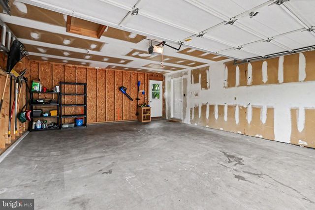 4 DEWBERRY COURT, Mechanicsburg, PA 17055