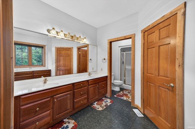30131 Vantilburg Court, Elkhart, IN 46514