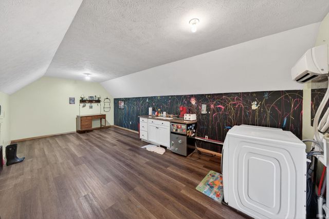 30131 Vantilburg Court, Elkhart, IN 46514