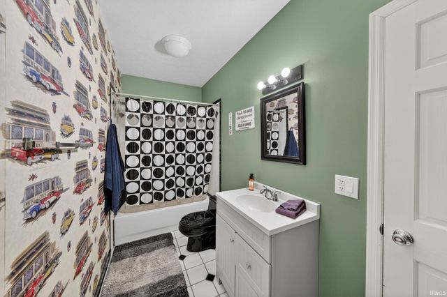 30131 Vantilburg Court, Elkhart, IN 46514