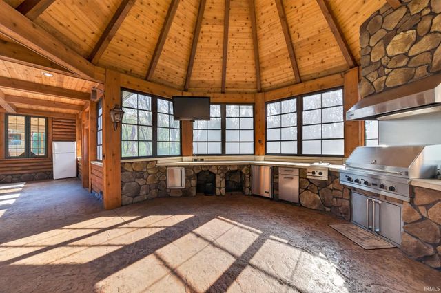 30131 Vantilburg Court, Elkhart, IN 46514