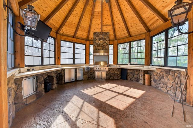 30131 Vantilburg Court, Elkhart, IN 46514