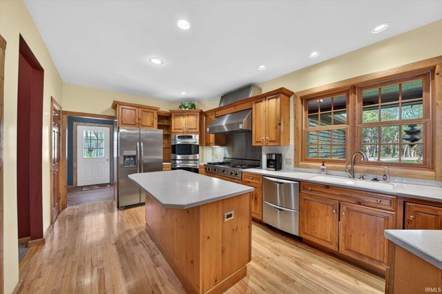 30131 Vantilburg Court, Elkhart, IN 46514