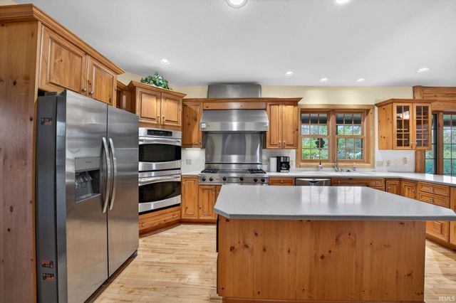 30131 Vantilburg Court, Elkhart, IN 46514