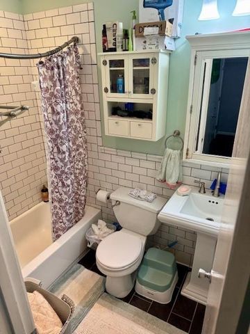 7310 NW 76th Terrace, Kansas City, MO 64152