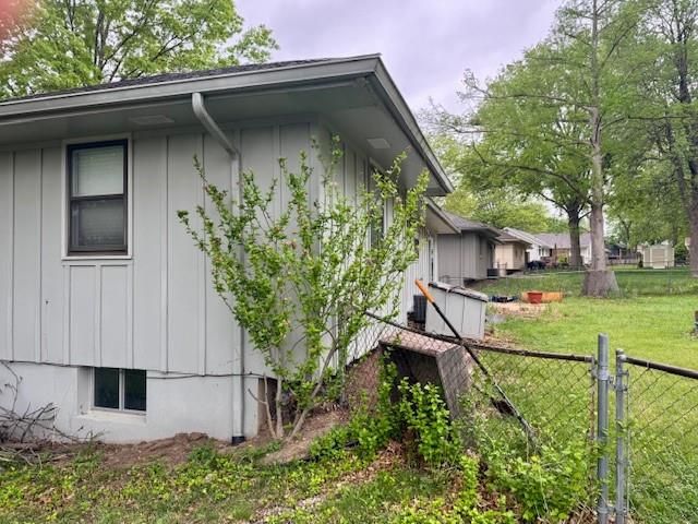 7310 NW 76th Terrace, Kansas City, MO 64152