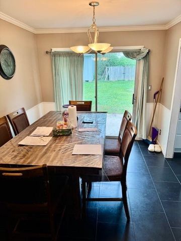 7310 NW 76th Terrace, Kansas City, MO 64152