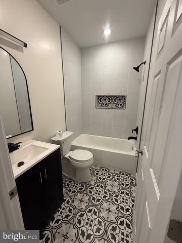 1856 W HUNTING PARK AVE, Philadelphia, PA 19140