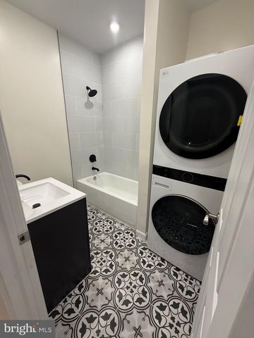 1856 W HUNTING PARK AVE, Philadelphia, PA 19140