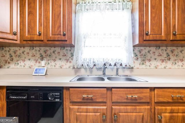 103 Sunnybrook Court, Warner Robins, GA 31088