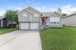 215 Apple Blossom Lane, Belton, MO 64012