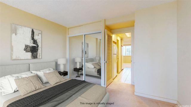 1720 Ala Moana Boulevard 902B, Honolulu, HI 96815