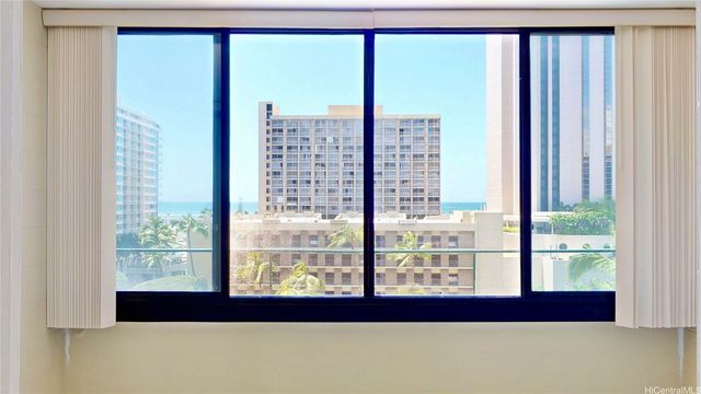 1720 Ala Moana Boulevard 902B, Honolulu, HI 96815