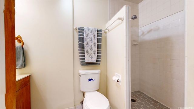 1720 Ala Moana Boulevard 902B, Honolulu, HI 96815