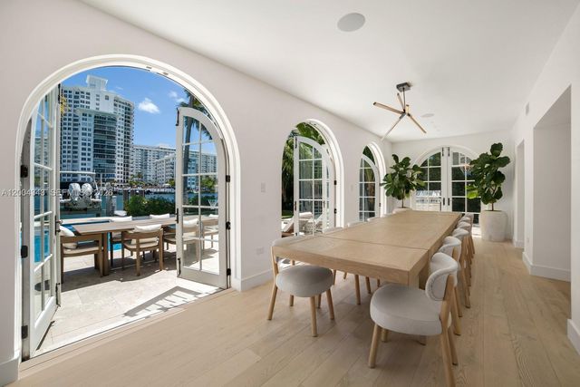 5763 Pine Tree Dr, Miami Beach, FL 33140
