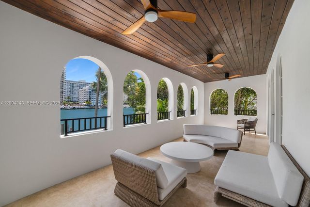 5763 Pine Tree Dr, Miami Beach, FL 33140