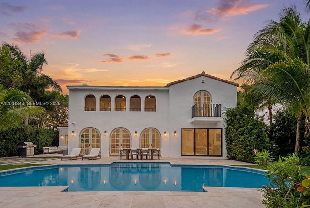 5763 Pine Tree Dr, Miami Beach, FL 33140