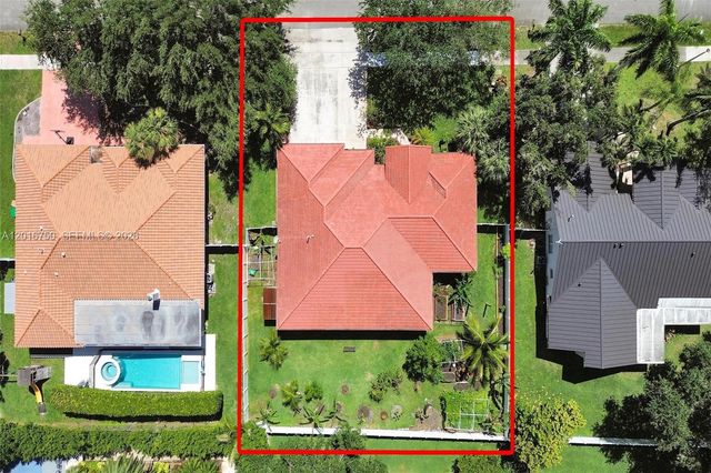 4401 SW 74th Ter, Davie, FL 33314