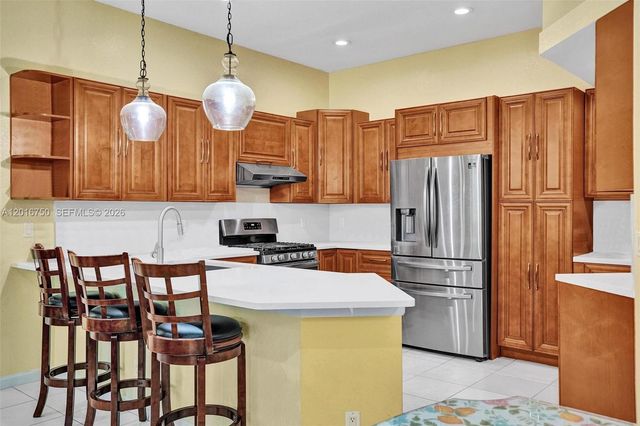4401 SW 74th Ter, Davie, FL 33314