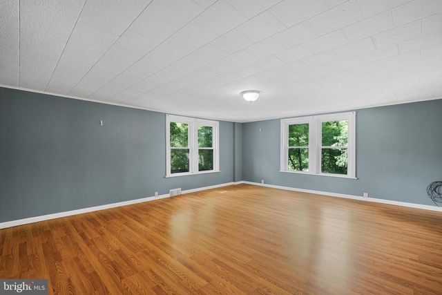 108 POPLAR RD, Fleetwood, PA 19522