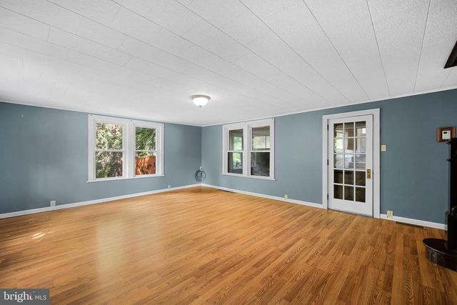 108 POPLAR RD, Fleetwood, PA 19522