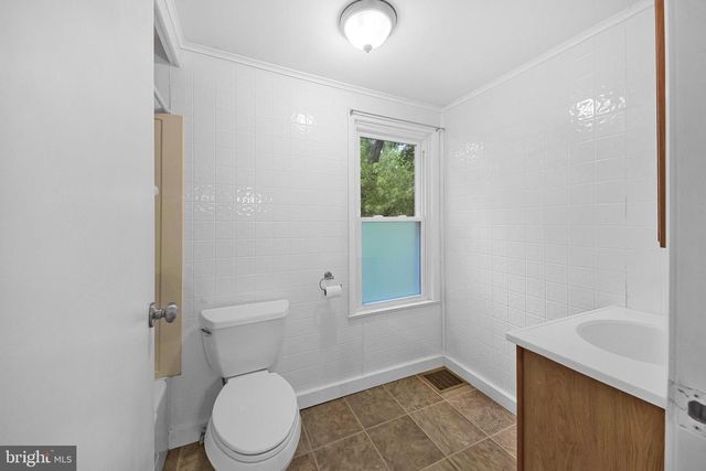 108 POPLAR RD, Fleetwood, PA 19522