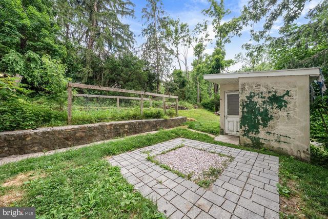 108 POPLAR RD, Fleetwood, PA 19522