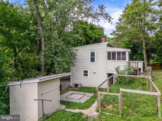 108 POPLAR RD, Fleetwood, PA 19522