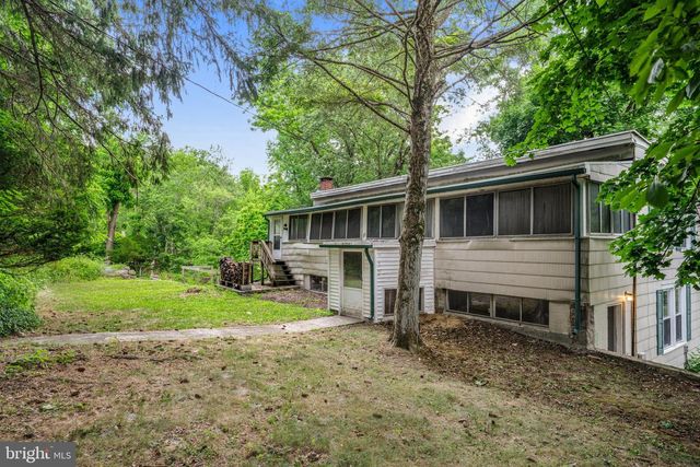 108 POPLAR RD, Fleetwood, PA 19522