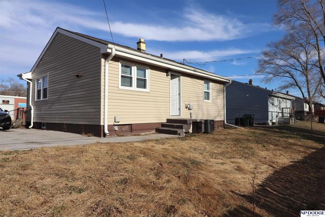 4235 Redman Avenue, Omaha, NE 68111