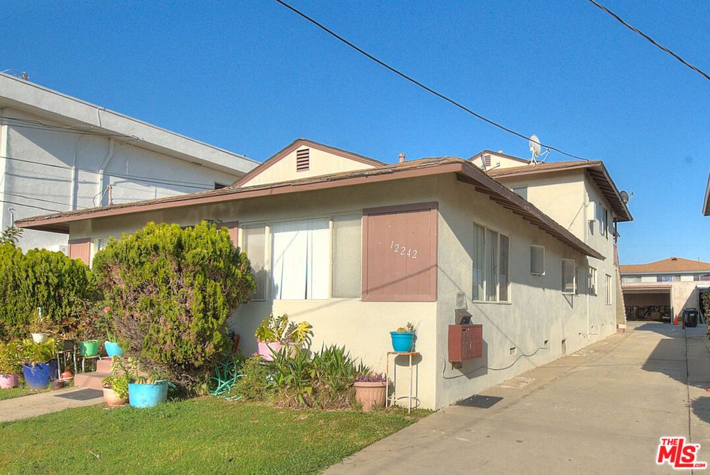 12242 Manor Drive, Hawthorne, CA 90250