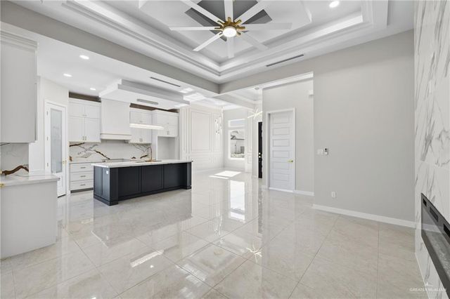 1111 E Acacia Drive, San Juan, TX 78589