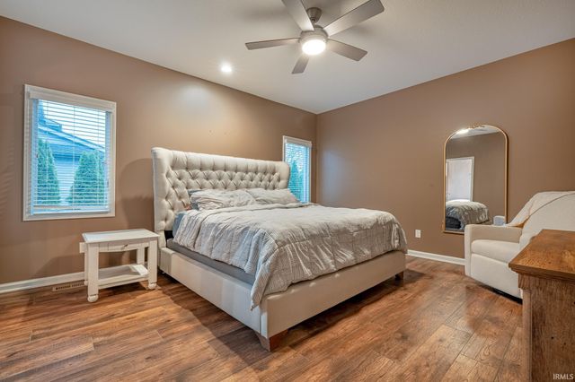 15315 Harrison Lake Cove, Fort Wayne, IN 46814