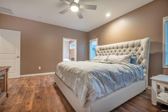 15315 Harrison Lake Cove, Fort Wayne, IN 46814