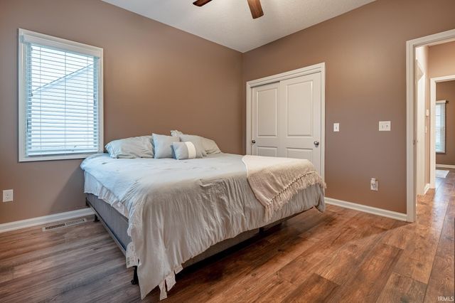 15315 Harrison Lake Cove, Fort Wayne, IN 46814