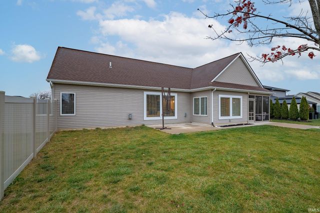 15315 Harrison Lake Cove, Fort Wayne, IN 46814