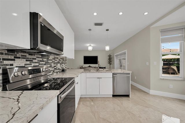 1385 SW 143RD COURT, Miami, FL 33184