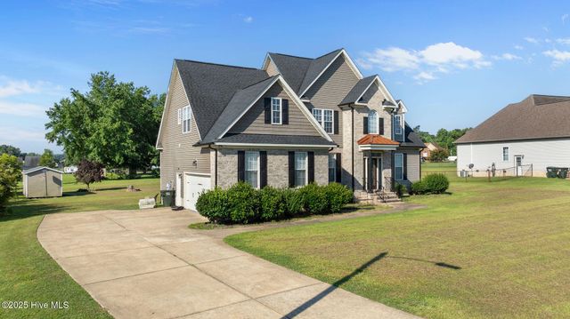 206 Prior Lane, Pikeville, NC 27863