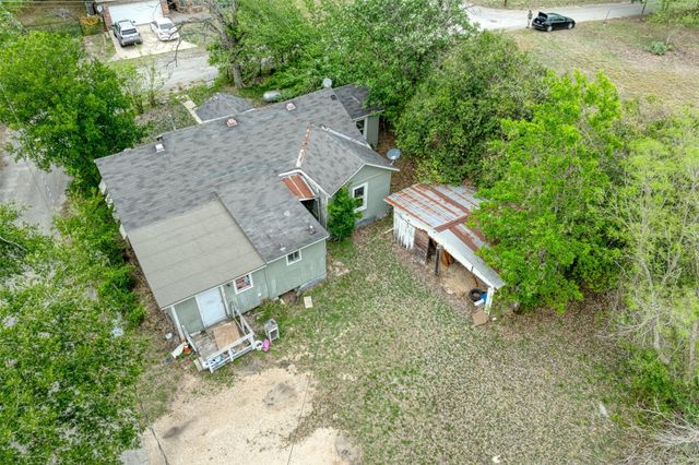 1006 Proctor ST, Lockhart, TX 78644