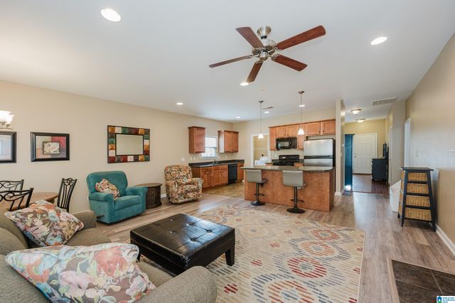 2013 PRESTON LANE, Chelsea, AL 35043