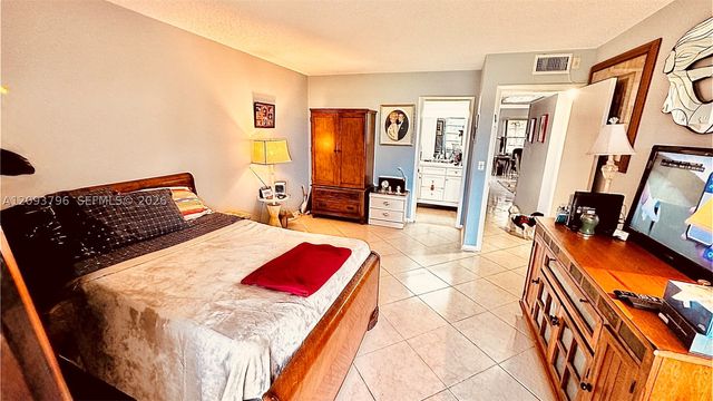 2064 Ventnor P 2064, Deerfield Beach, FL 33442