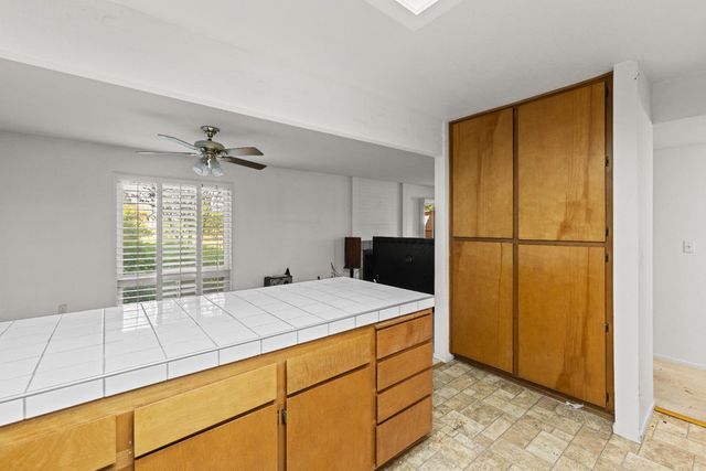 7951 Arcade Lake Ln, Citrus Heights, CA 95610