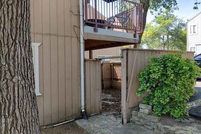 7951 Arcade Lake Ln, Citrus Heights, CA 95610