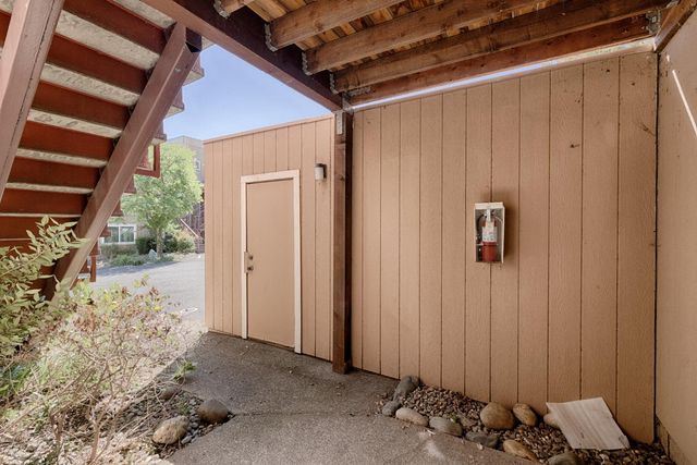 7951 Arcade Lake Ln, Citrus Heights, CA 95610