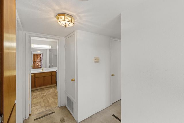 7951 Arcade Lake Ln, Citrus Heights, CA 95610