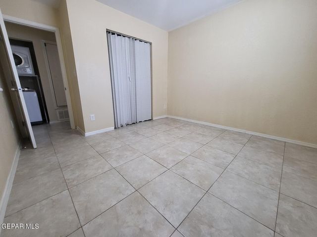 7365 N Loop Drive 1, El Paso, TX 79915