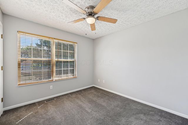 2912 Oak Forest Drive, Grove City, OH 43123