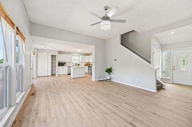 2912 Oak Forest Drive, Grove City, OH 43123